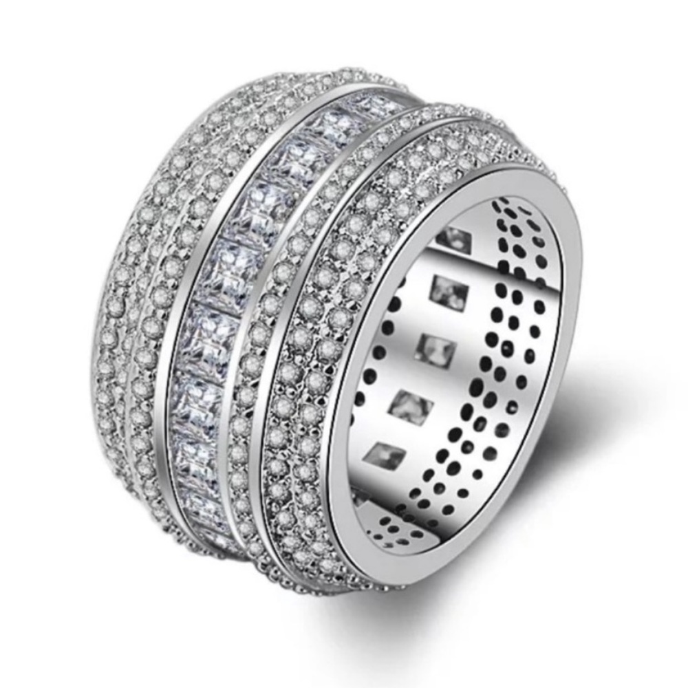 NEW 925 STERLING SILVER BAND DIAMOND RING, CUTE RING, SHINY RING. - Picture 3 of 5